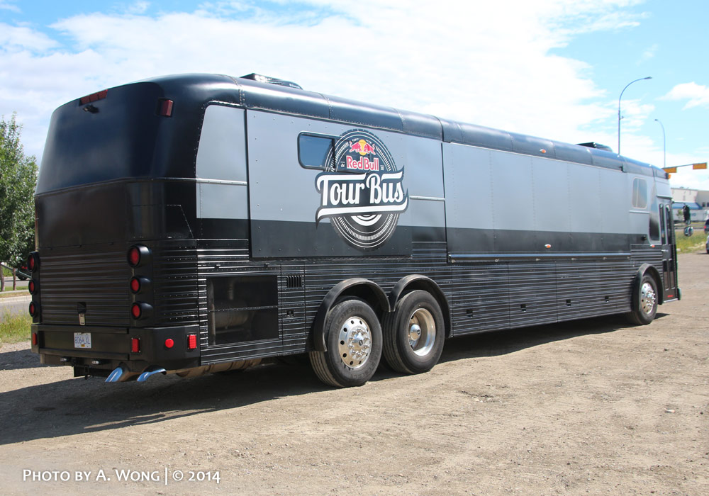 Red Bull Tour Bus - ALL VEHICLES - Canadian Public Transit Discussion Board